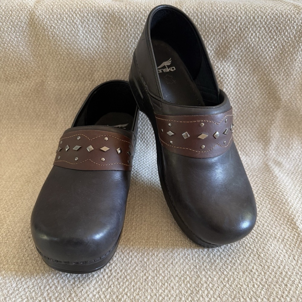Dansko Clog Women's 41/10.5 Studded Comfort Vamp Paven Leather Slip On Workwear